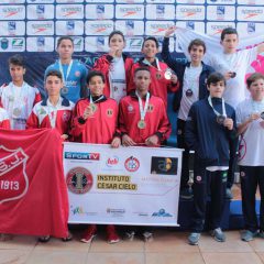 Equipe Infantil 1 3º lugar 4x100 estilos Eduardo Wehba Lucas Tudoras Guilherme Portugal Ricardo BAlduccini