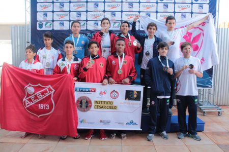 Equipe Infantil 1 3º lugar 4x100 estilos Eduardo Wehba Lucas Tudoras Guilherme Portugal Ricardo BAlduccini