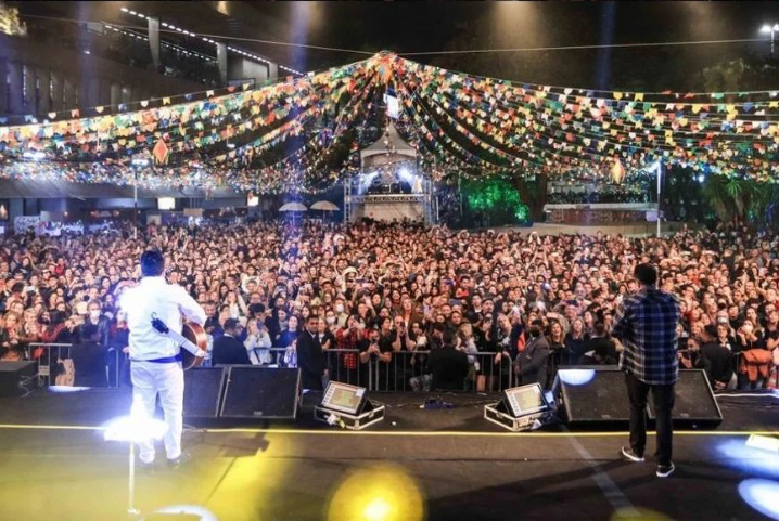 Show BM
