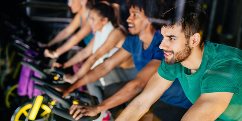 7 Benefícios do Spinning Que Vão Transformar Seu Condicionamento