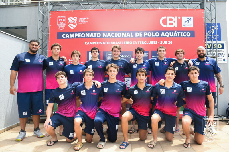 Na imagem, time sub-20 do Paineiras de polo aquático que faturou o bronze no Nacional da categoria.