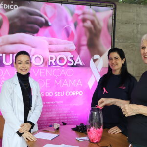 Na imagem, Dulce Marino, uma paineirense que recebeu algumas orientações do Centro Médico.